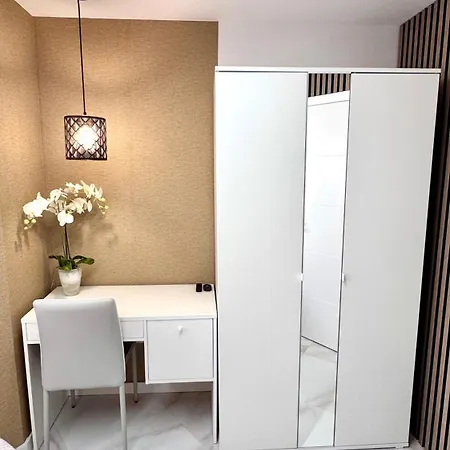 Americas Adventure * أذيخي